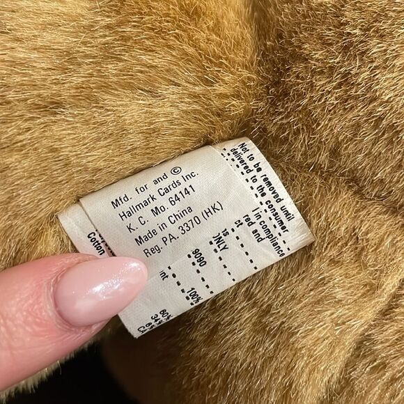 Hallmark Plush Bear Postbear Express Mail Brown Stuffed Animal Red Visor & Bag - Picture 7 of 9